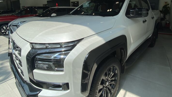 Mitsubishi Triton tại Mitsubishi Vinh